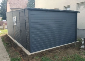 Premium garages 82