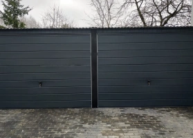 Premium garages 442