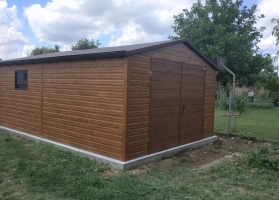 Premium garages 105