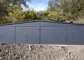 Premium garages 154