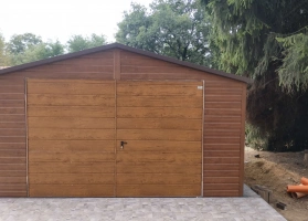 Premium garages 132