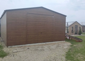 Premium garages 243