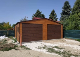 Premium garages 605