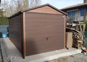 Premium garages 210