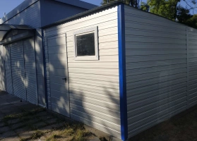 Premium garages 133