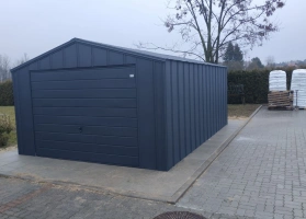 Premium garages 647