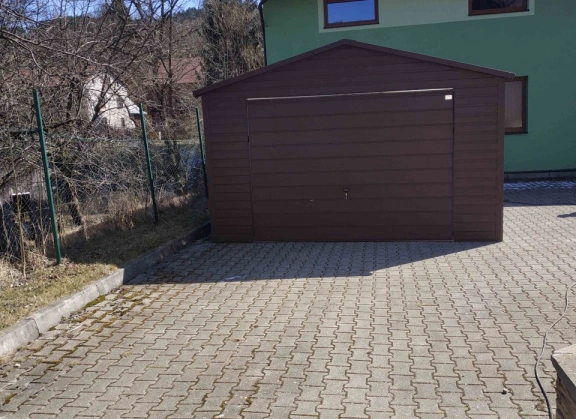 Premium garages 551