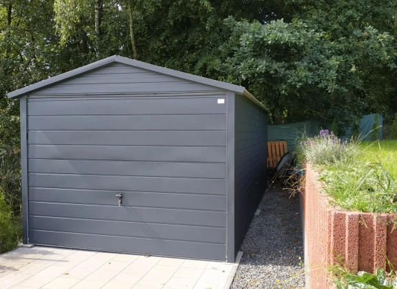 Premium garages 378