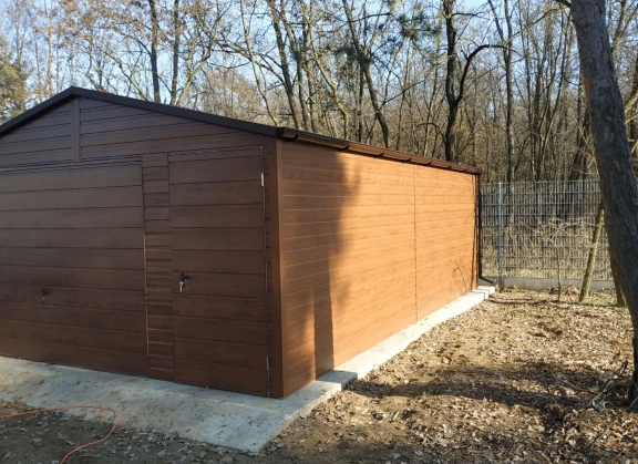 Premium garages 196