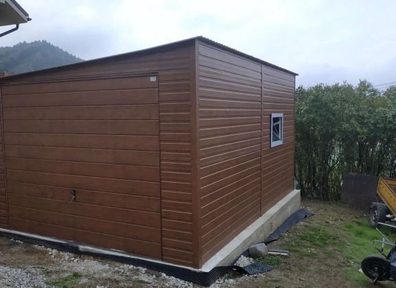 Premium garages 109