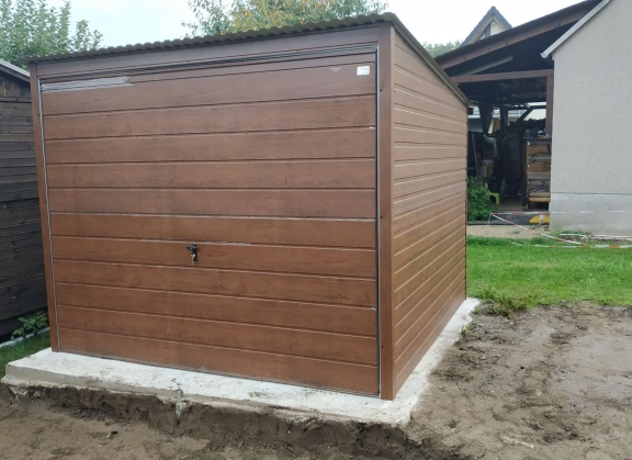Premium garages 135
