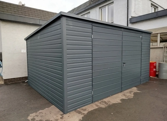 Premium garages 499